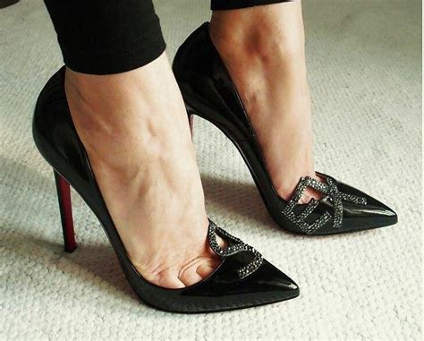 toe cleavage shoes|Toe cleavage shoes